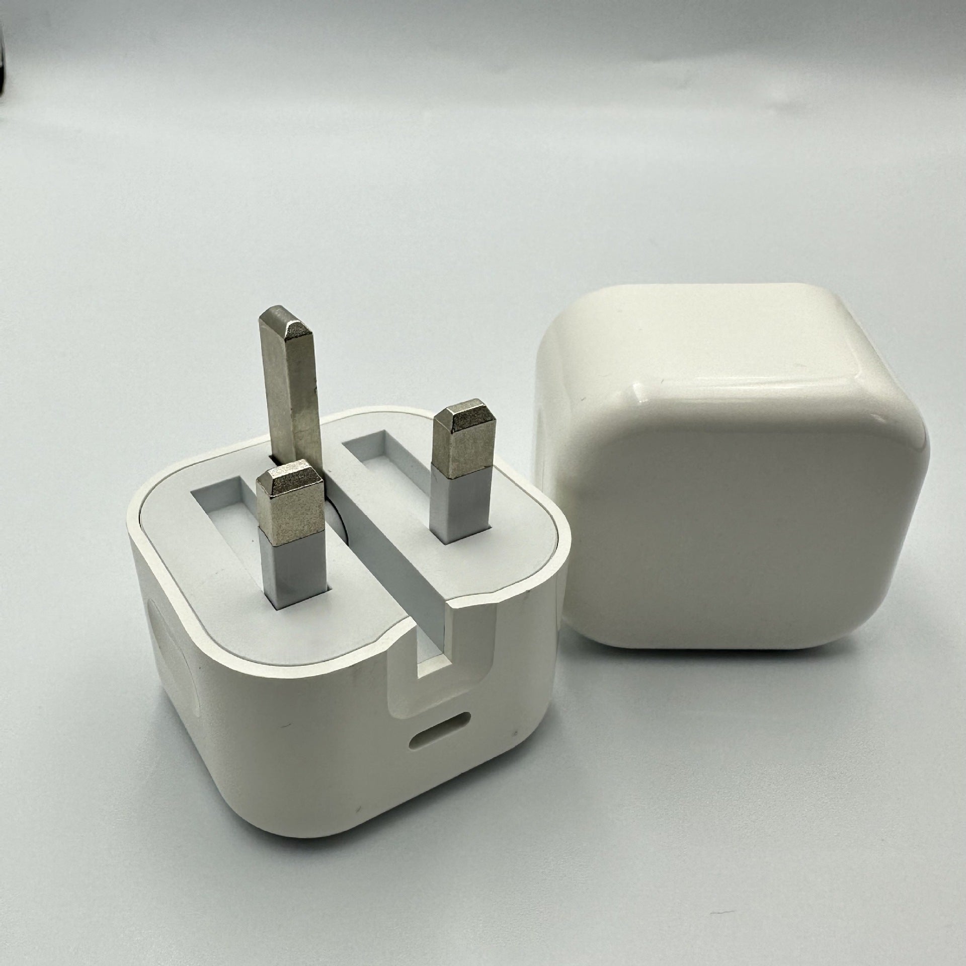 Foldable Fast Charging Phone Charger|Wingotek